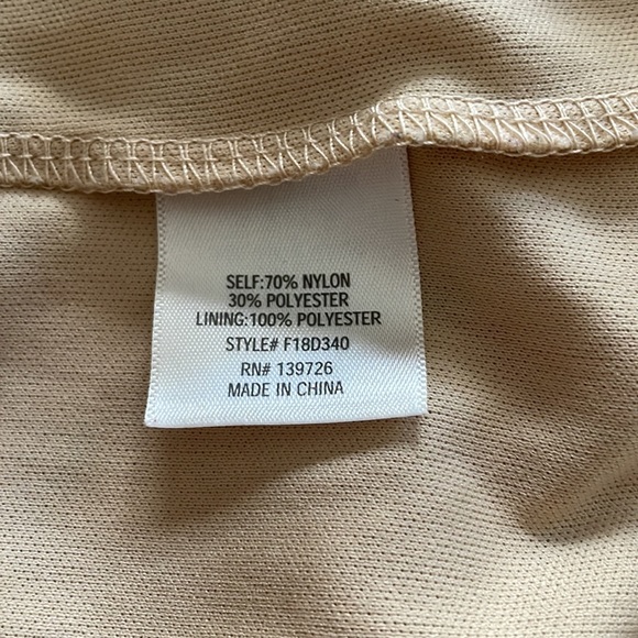 Francesca’s Mocha Lacey Floral Mini Dress Size X-small - Picture 6 of 7